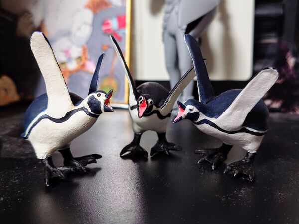 Original - Intimidating Penguin (Mimitto Koubou) photo 1